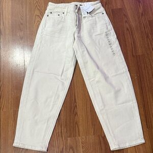 American Eagle Outfitters Cream Stretch Jeans